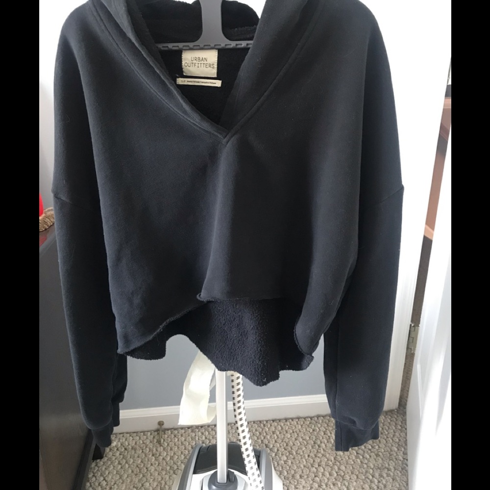 Women’s cropped hooded sweatshirt